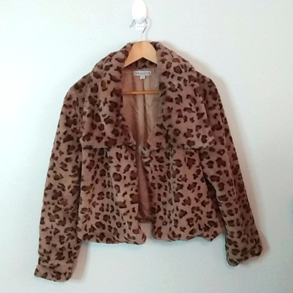 36 point 5 faux fur leopard print jacket